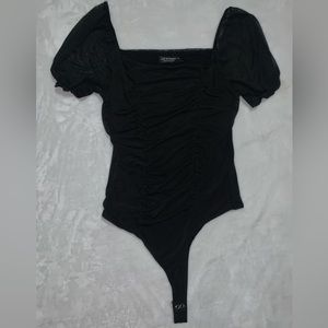 Liz & Sara Black Ruched Bodysuit